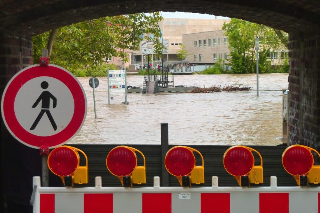 Hochwasser, Brandschutztür