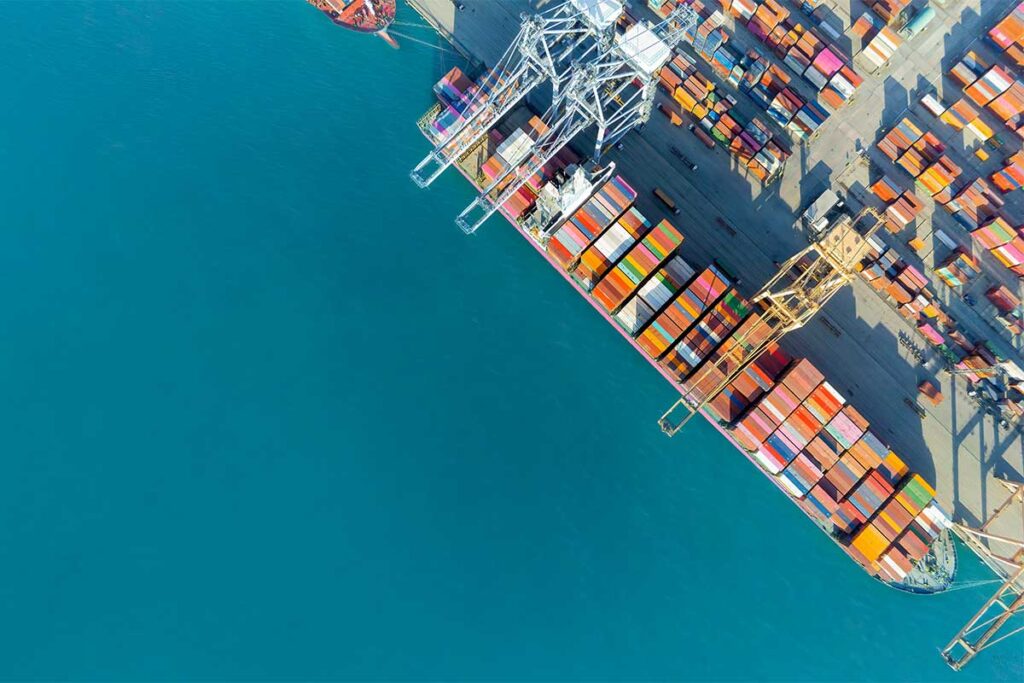 Containerhafen als Symbol für Betriebskontinuität, Lieferketten und Resilienz